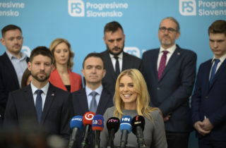 Voľby do europarlamentu by suverénne vyhralo Progresívne Slovensko, Hlas aj Smer by získali po tri mandáty