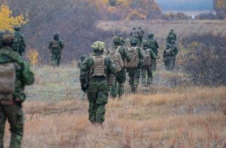 Kanada uvažuje o nasadení nebojových jednotiek na Ukrajine, plánuje cvičiť vojakov