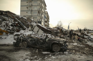 Zemetrasenie s magnitúdom 5,6 zasiahlo oblasť stredného Turecka, otrasy pocítili aj v okolitých provinciách